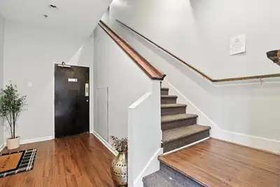 Image de New listing - the townie retreat - walk to stadium