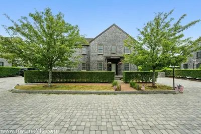 Charming Nantucket Escape - Spacious Home w/ Private Yard, Deck & Bonus Loft