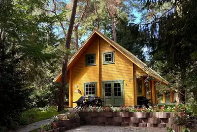 Image de Spacious and comfortable group home in forest with private parking