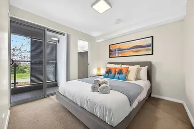 Image de Coastal Comfort in Rockingham 2br Apartment