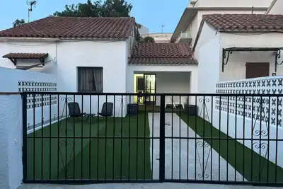 Image de Casita moderna vacacional en roses