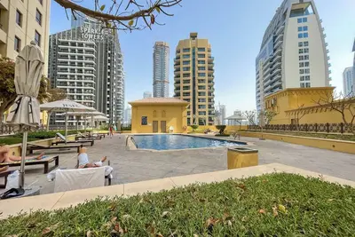Image de StayShort - Modern Jbr Apartment Sleeps 4 with Pool & Balcony