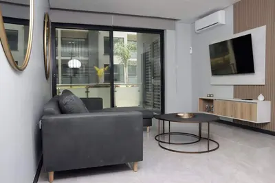 Image de Cityscape Apartments - Contemporary Comfort for Your Home Away from Home.