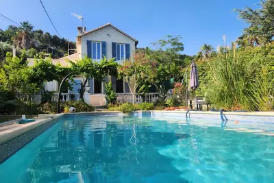 Image de Villa 10 personnes 5 chambres piscine 10m Clim terrasse parking 3vhl plages 15mn