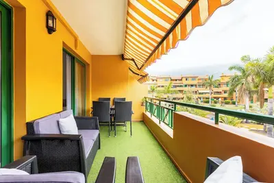 Image de Home2Book Cozy Terrace with Pool Views