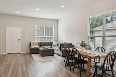 Image de New! Spacious Lake Conroe Retreat Family-Friendly