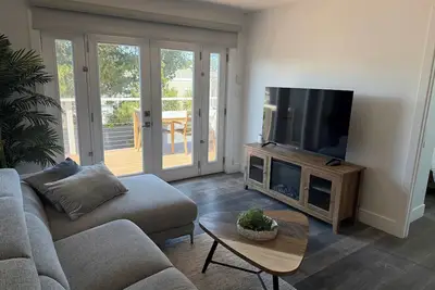 Image de Cozy Guesthouse with Modern Appliances & Private Patio