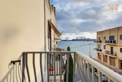 Image de Charming home Apt with private balcony in B`Bugia