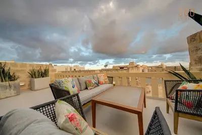 Modern apartment with spacious terrace in Attard