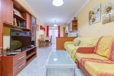 Image de A colourful 3br home, with Smart Tv & Balcony