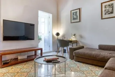 Image de Stunning 3br Home with chic Interiors & Backyard!