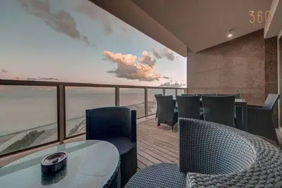 Image de Tigne Seafront 3br Escape with Mesmerising Views!