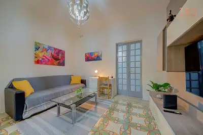 Image de Charming 2br home Steps from Gzira Marina & Views!