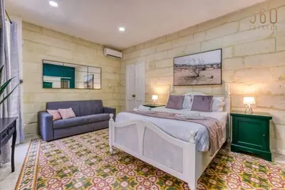 Image de Stunning Studio with Maltese Balcony in Cospicua