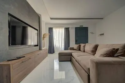 Image de Modern 3br Maisonette in Qawra, Steps from the Sea!