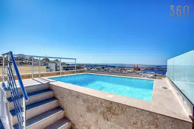 Image de Feel at Home in Mellieha with Rooftop Pool & Views