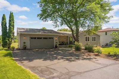 Image de Minnetonka House on the Prairie