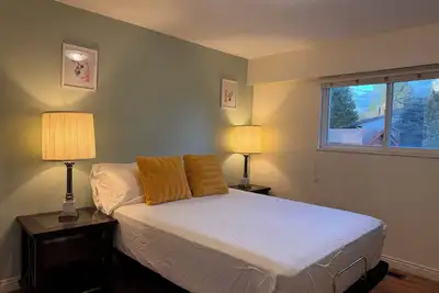 Image de A Cozy home, centrally located with free parking