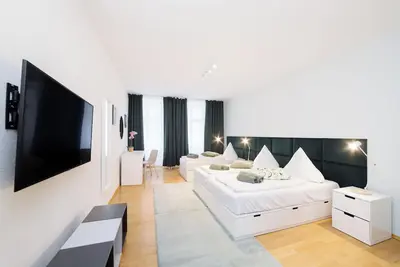 Image de Central Aprt Mitte Museum Island / Berlin Cathedral