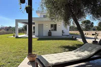 Image de Family villa a few meters from the sea, surrounded by nature.