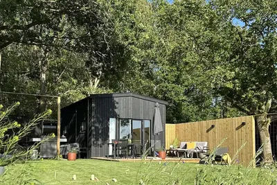 Image de Tiny house near Lund with countryside views