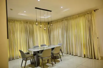 Image de Spacious 3-bedroom apartment with Ac, fitness room in delightful Lagos