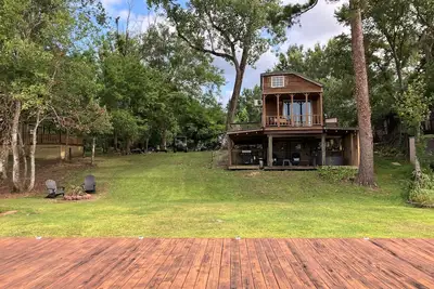 Image de Dock Holiday - Waterfront / Nature / Hot Tub: Enjoy a cozy getaway!