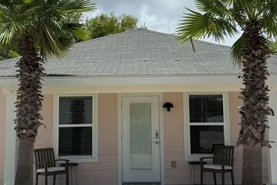Image de Charming Coastal 1 Bedroom Cottage in Rockport, Tx