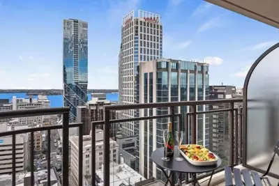 Image de Views @ Metropolis - Free Parking