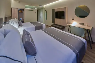 Image de 3 Modern Rooms in Lively Mazatlán – Beaches, Bars & Culture Just Steps Away