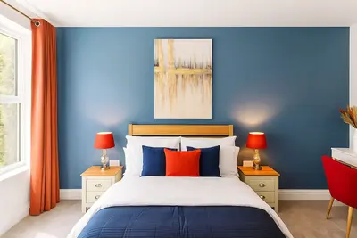 Image de \nElegant Eton Flat - 5min  Walk to Windsor Castle, River Thames & Train Station