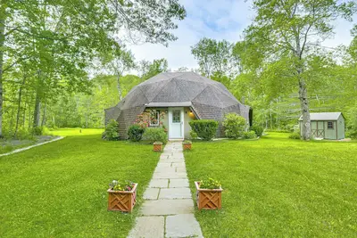 Image de Ski, Snowshoe & Fish: Dome Escape in Nature!