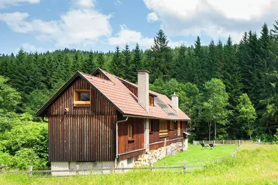 Image de Family idyll – garden, fireplace, nature, skiing, hiking