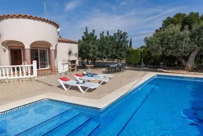 Phenomenal Villa + Private Pool, láMETLLA De Mar (Costa Dorada) 9 people