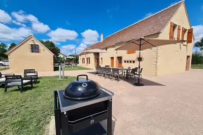 Image de Gîte 3*-6 & 14 pers, rénové 2022, proche Châtre