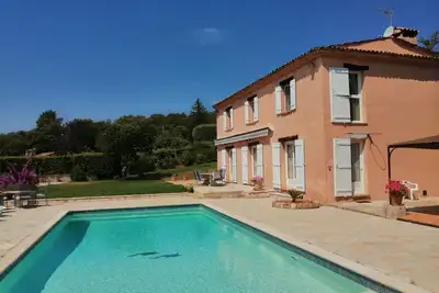 Image de Marvelous 4-bedroom house with WiFi in Montauroux