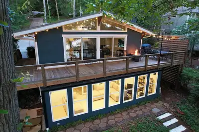 Image de Lake Lanier Lodge - Dock, Views, & Fire Pit