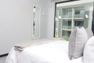 Image de Cityscape Apartments - Contemporary Comfort for Your Home Away from Home.