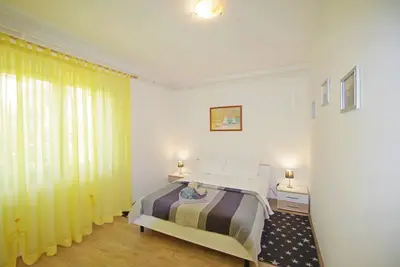 Image de Charming 1-bedroom apartment in Vinkuran, 1 km from the beach