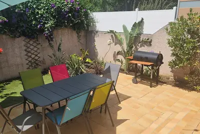 Image de Bleu Lavandin Maison, jardin, coins détentes. A 6 mn à pieds de la plage