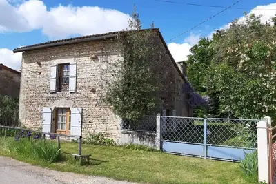 Image de Charming cottage with all the comforts of home in Les Adjots