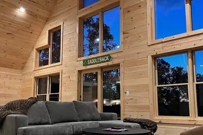 Image de Modern Family-Friendly Cabin