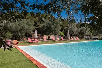 Image de Gîte « Du Mas De L'horte Gafet » avec piscine, terrasses et jardin partagés