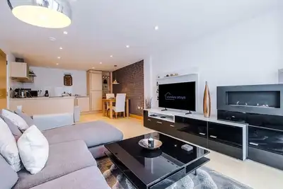 Image de Central Leeds 2br/2ba • Wi-Fi • Kitchen • Sleeps 5