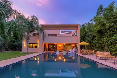Image de Spacious 7-bedroom villa in brilliant Marrakech with Ac, WiFi, fitness room