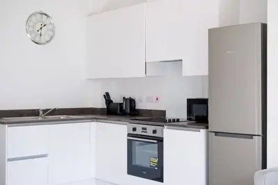 Image de Amazing 2 Bed House with Gym, Cinema and Parking!