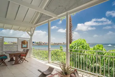 Image de Appartement Côté Plage vue imprenable sur la baie du Moule plage à pied