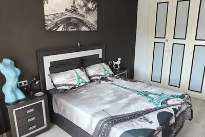 Image de 100 Steps to the Sand - next to Playa La Tejita El Medano. Sea and pool views