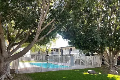 Image de Uptown Walkable & Quiet 2-bedroom condo with Ac, WiF, and pool in Metro Phoenix