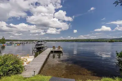 Image de Chalet directement au bords du magnifique lac Lovering
